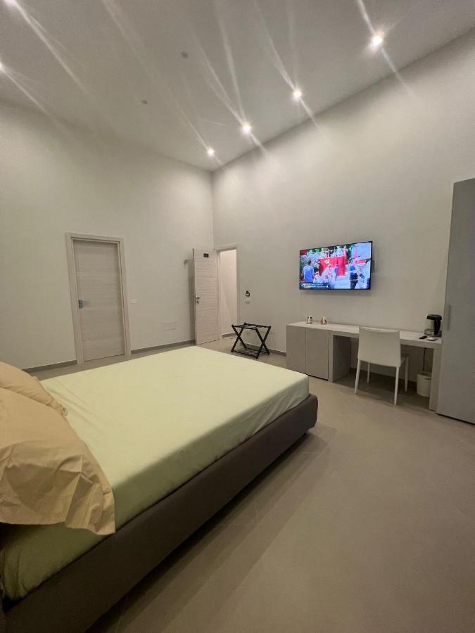 Dimora Chiaia 209 Hotel Napoli Bagian luar foto