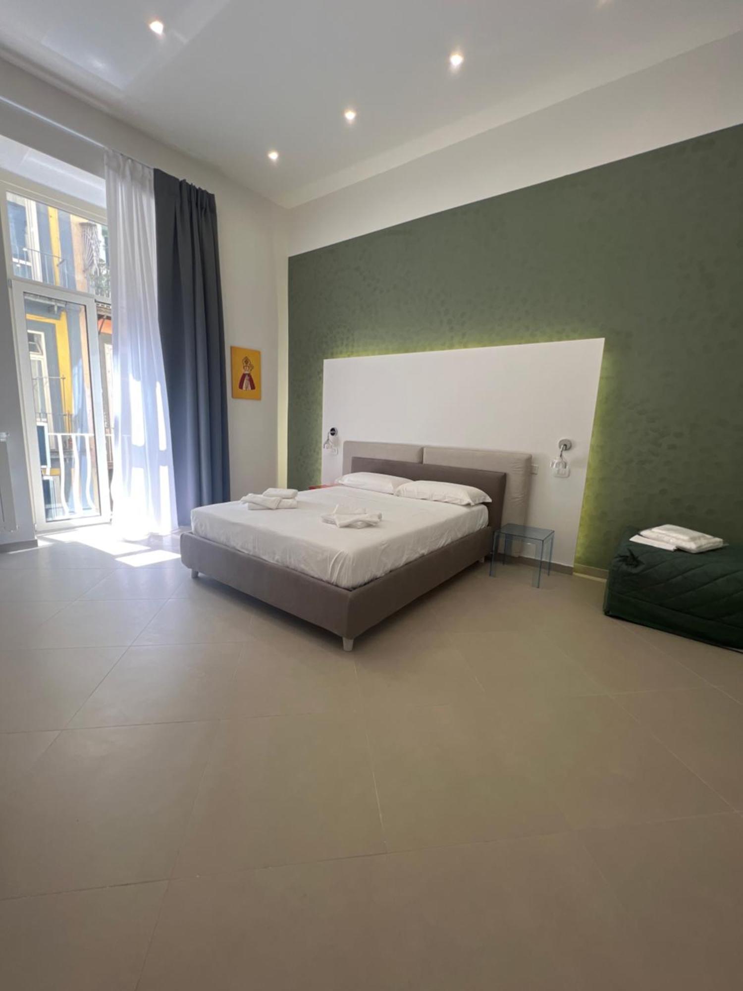 Dimora Chiaia 209 Hotel Napoli Bagian luar foto