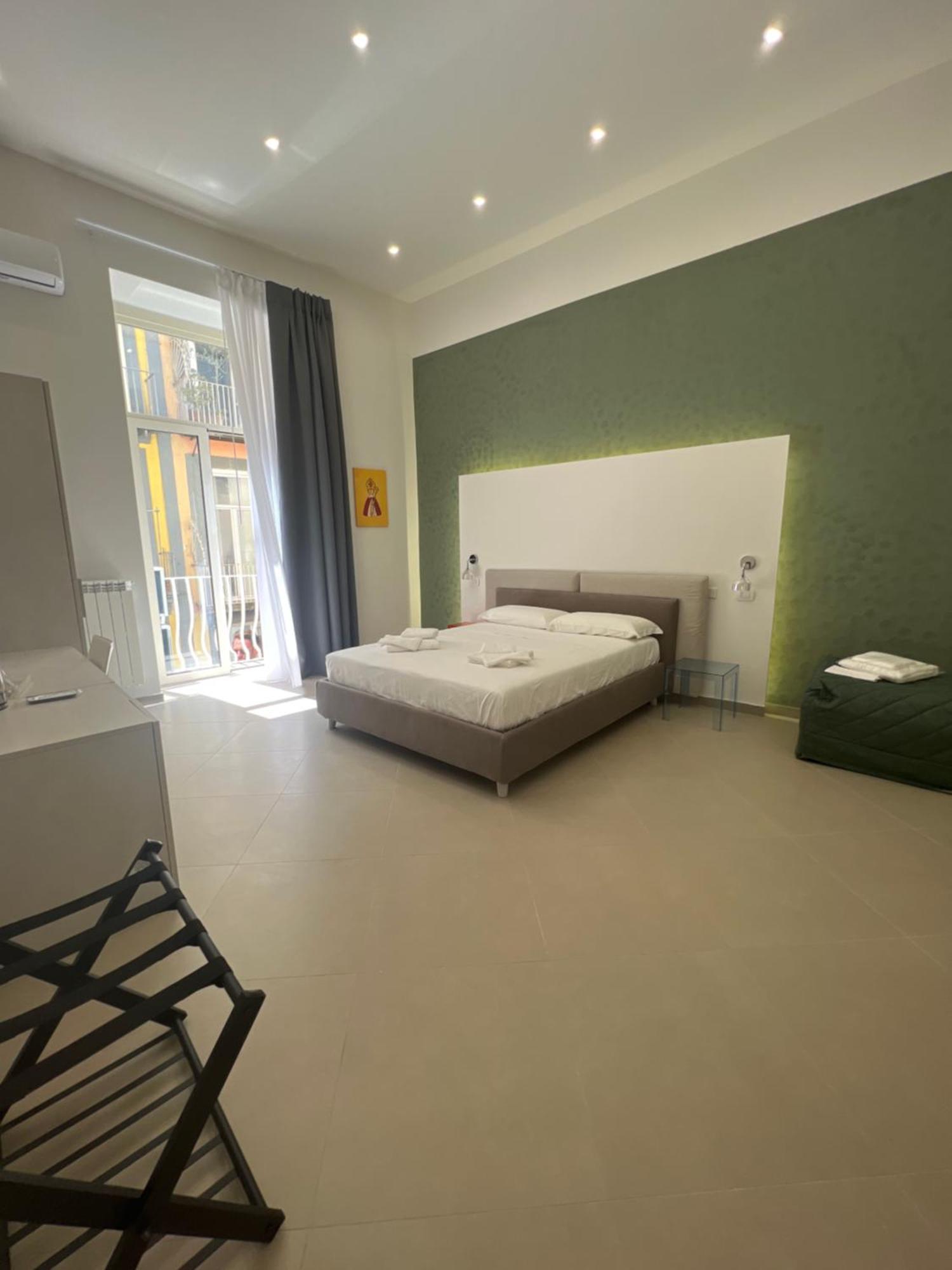 Dimora Chiaia 209 Hotel Napoli Bagian luar foto